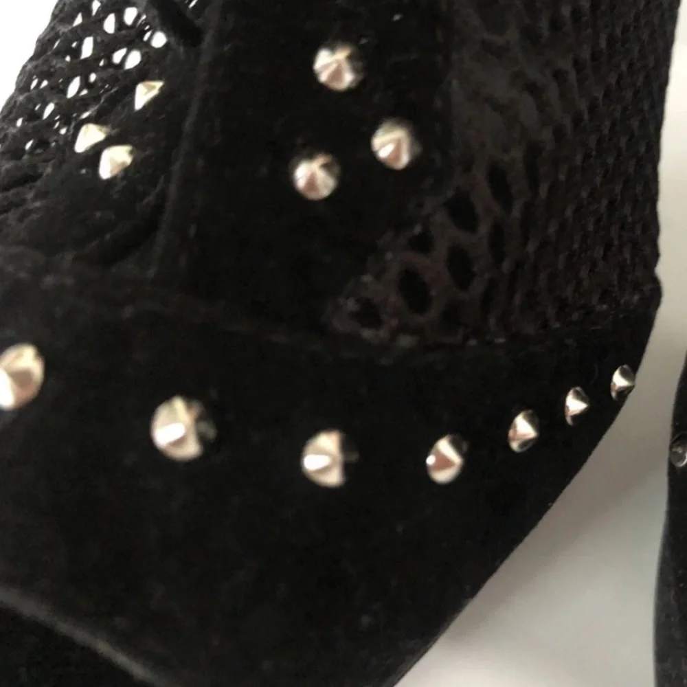 NEW platform stiletto fishnet Studded 8 Y2K boot lace up Fredricks of Hollywood